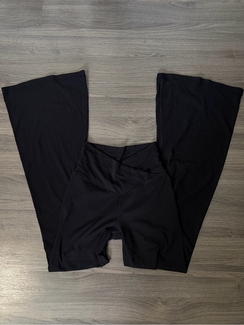 Aerie Offline Real Me High Rise Crossover Waist Black Flare Leggings